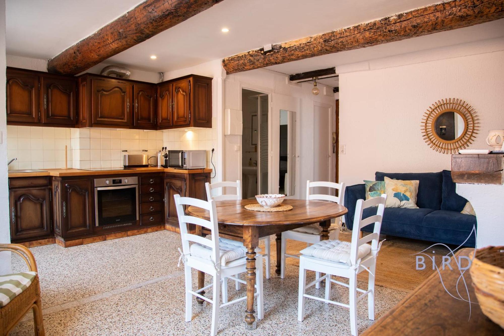 Beautiful Authentic In The Heart Of Old Appartamento *